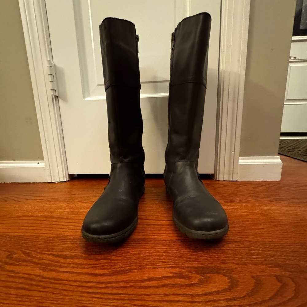 Black boots